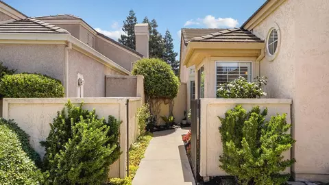 1109 Copper Lantern Ct, Modesto, CA 95355 photo 3
