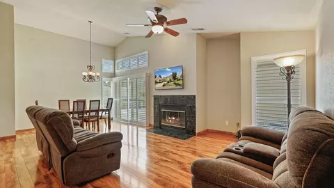 1109 Copper Lantern Ct, Modesto, CA 95355 photo 6