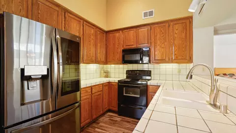 1109 Copper Lantern Ct, Modesto, CA 95355 photo 16