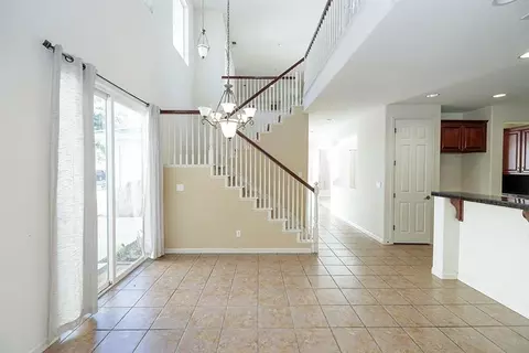 Entry Way - 3668 Valley Oak Dr, Ceres, CA 95307 photo 4 of 8