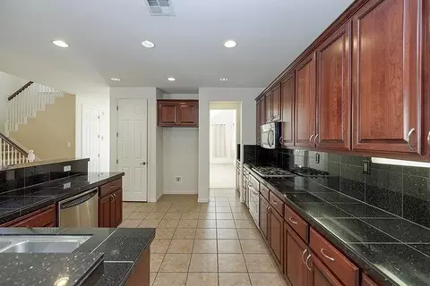 Kitchen - 3668 Valley Oak Dr, Ceres, CA 95307 photo 8 of 9