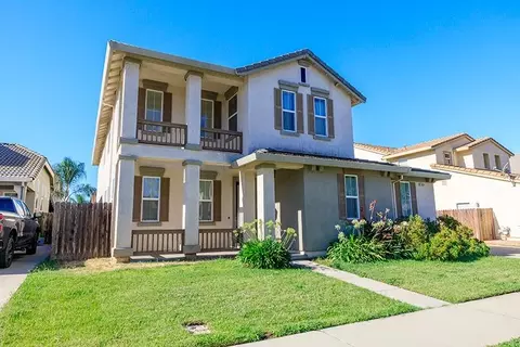 Exterior - 3668 Valley Oak Dr, Ceres, CA 95307 photo 4 of 12
