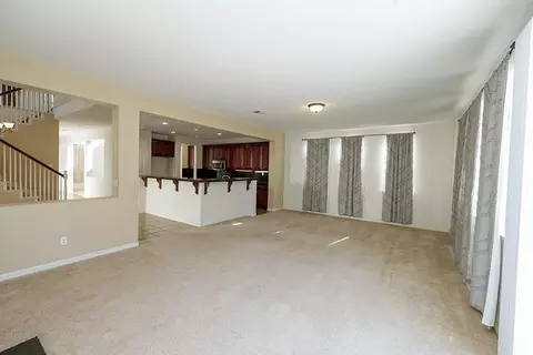 Living - 3668 Valley Oak Dr, Ceres, CA 95307 photo 10 of 15