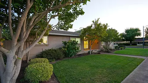 Exterior - 2224 Jackson St, Lodi, CA 95242 photo 10 of 10