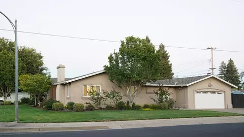 Exterior - 2224 Jackson St, Lodi, CA 95242 photo 9 of 10