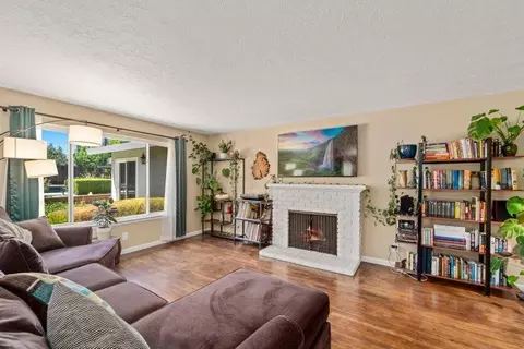 Living - 4607 Charleston Dr, Carmichael, CA 95608 photo 2 of 4