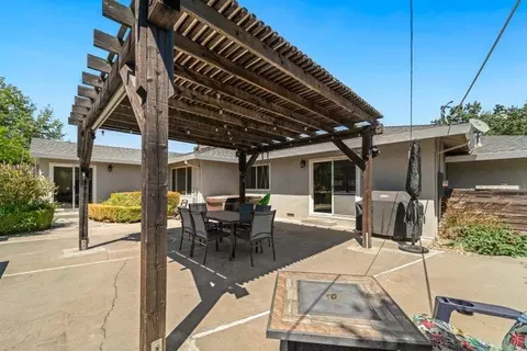 Exterior - 4607 Charleston Dr, Carmichael, CA 95608 photo 8 of 10
