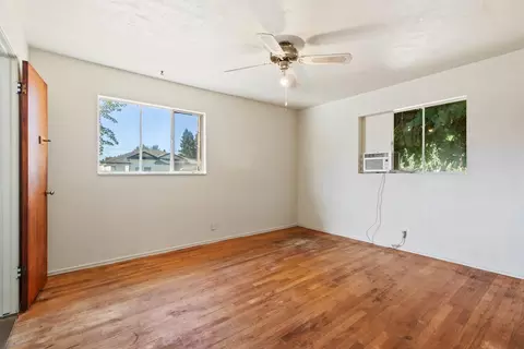 Living - 239 E Roseburg Ave, Modesto, CA 95350 photo 4 of 5