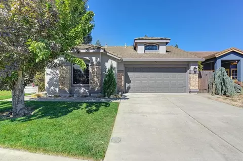 10104 Brighton Oaks Ct, Elk Grove, CA 95624