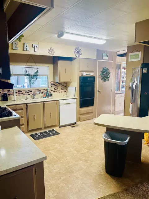 8200 Jantzen Rd #180, Modesto, CA 95357 photo 14