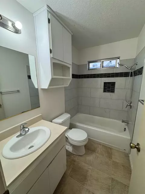 916 Valley Wind Way, Modesto, CA 95351 photo 8