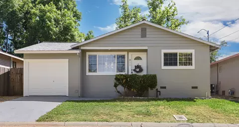 811 Comstock Dr, Folsom, CA 95630 photo 1
