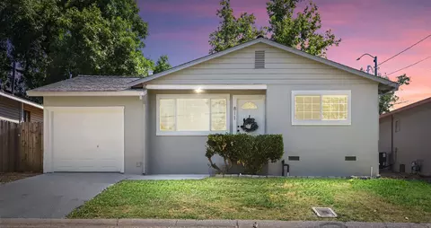 Exterior - 811 Comstock Dr, Folsom, CA 95630 photo 5 of 11