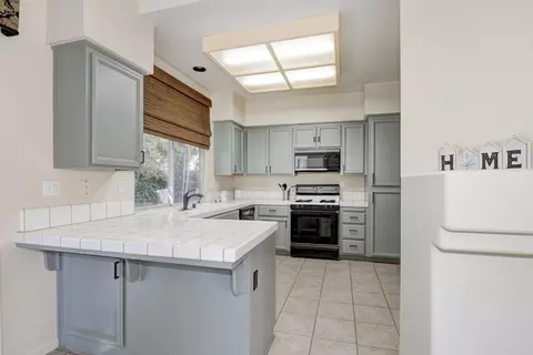2802 Mallorca Ln, Davis, CA 95618 photo 17
