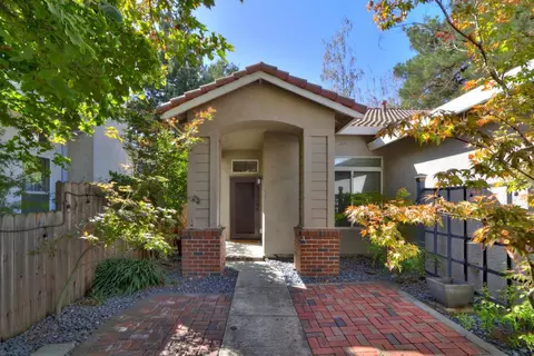 2802 Mallorca Ln, Davis, CA 95618 photo 3