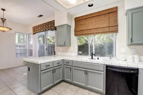 2802 Mallorca Ln, Davis, CA 95618 photo 20