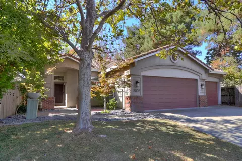 2802 Mallorca Ln, Davis, CA 95618 photo 1