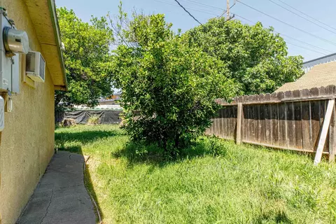 1425 Page Ct, Modesto, CA 95354 photo 24