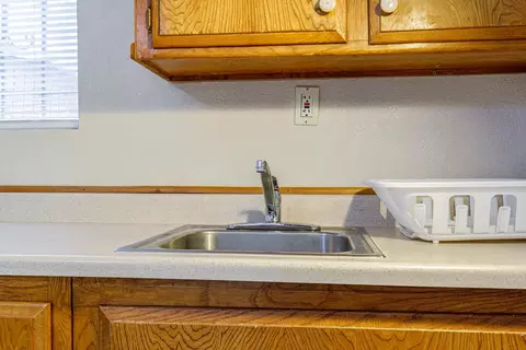 1425 Page Ct, Modesto, CA 95354 photo 5