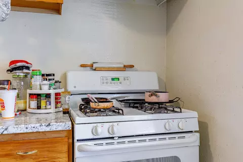 1425 Page Ct, Modesto, CA 95354 photo 18