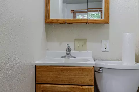 1425 Page Ct, Modesto, CA 95354 photo 10