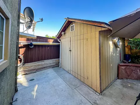 1208 Claret Ct, Modesto, CA 95351 photo 20