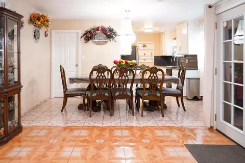 1208 Claret Ct, Modesto, CA 95351 photo 7