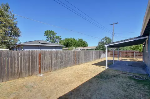 Exterior - 120 Spruce Ave, Galt, CA 95632 photo 3 of 4