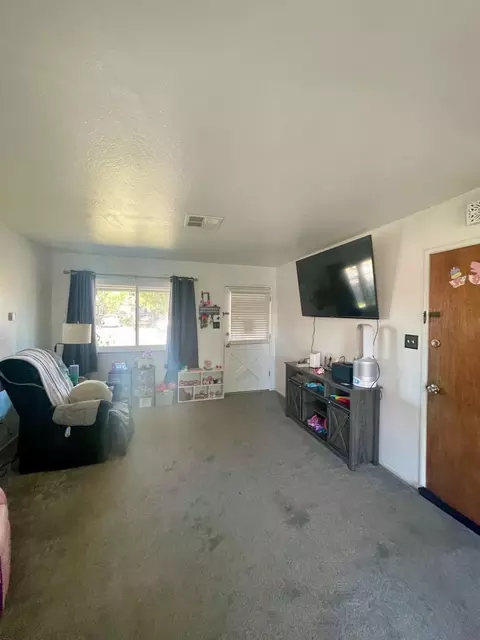 Living - 132 Oak, Galt, CA 95632 photo 1 of 1