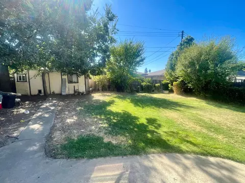 Exterior - 132 Oak, Galt, CA 95632 photo 2 of 2