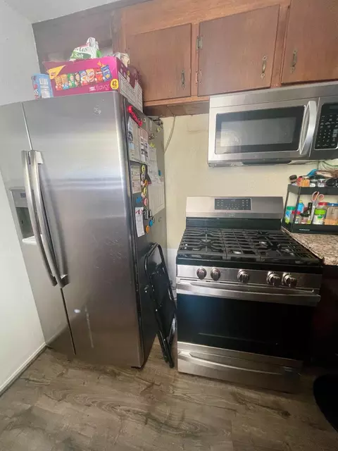 Kitchen - 132 Oak, Galt, CA 95632 photo 2 of 3