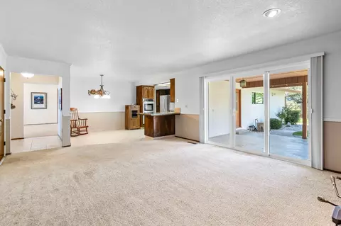 1420 Buttonwillow Dr, Modesto, CA 95355 photo 9