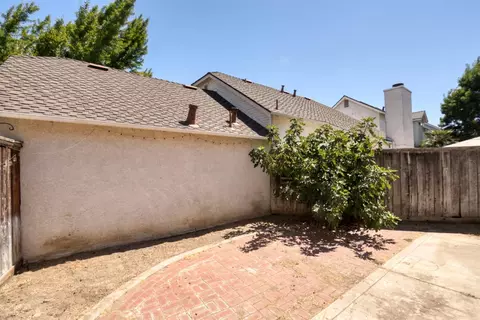 Exterior - 2004 Temescal Dr, Modesto, CA 95355 photo 6 of 6