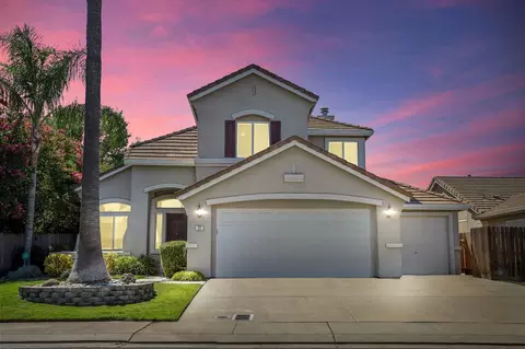 77 Westbrook Dr, Lodi, CA 95242 photo 2