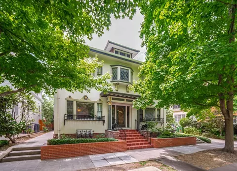2110 G St, Sacramento, CA 95816