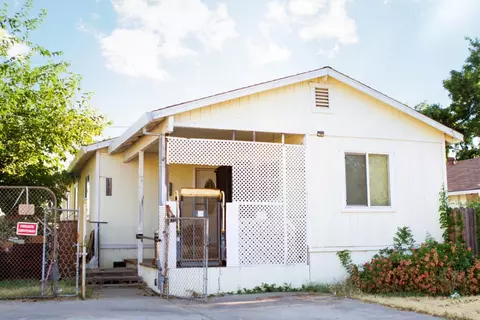 1944 Chapman Ave, Olivehurst, CA 95961 photo 1
