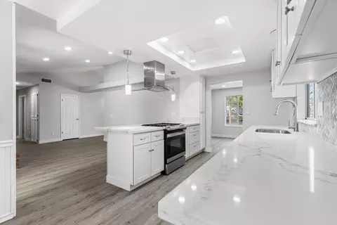 Kitchen - 5101 Kovanda Ave, Carmichael, CA 95608 photo 5 of 6