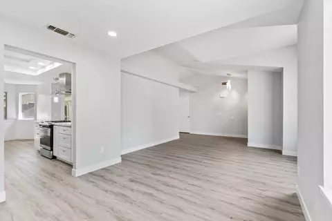 Living - 5101 Kovanda Ave, Carmichael, CA 95608 photo 3 of 6