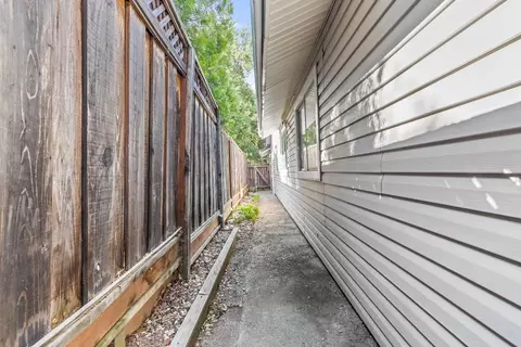Exterior - 5101 Kovanda Ave, Carmichael, CA 95608 photo 9 of 11