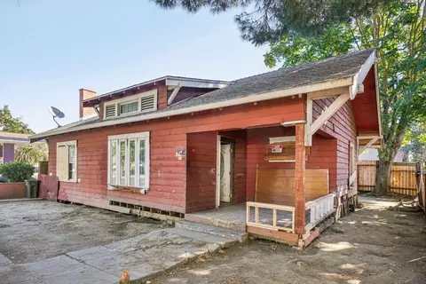 1418 N Center St, Stockton, CA 95202