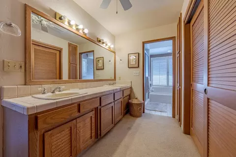 Bath - 2279 Sunflower Ct, Merced, CA 95340 photo 3 of 4