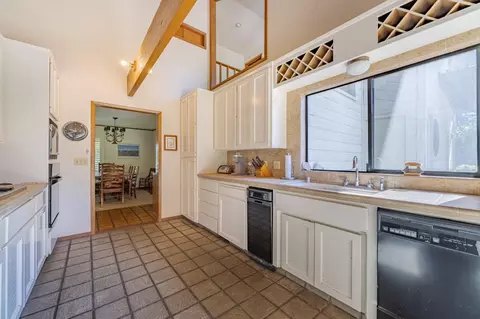 Kitchen - 2279 Sunflower Ct, Merced, CA 95340 photo 4 of 4