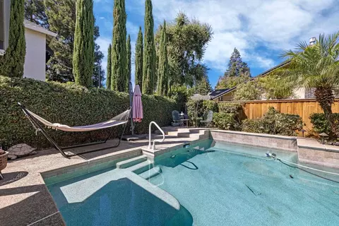 Exterior - 1101 Chateau Ct, Lodi, CA 95242 photo 7 of 7