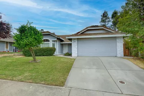 3120 Pepperridge Dr, Antelope, CA 95843 photo 2