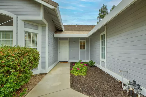 3120 Pepperridge Dr, Antelope, CA 95843 photo 3
