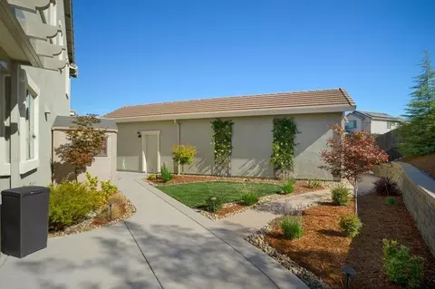 Exterior - 751 Baronial Ct, Rocklin, CA 95765 photo 10 of 20