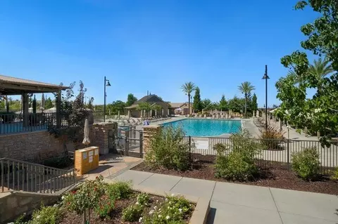 Exterior - 751 Baronial Ct, Rocklin, CA 95765 photo 17 of 20