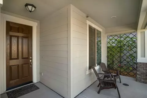 Exterior - 751 Baronial Ct, Rocklin, CA 95765 photo 7 of 20