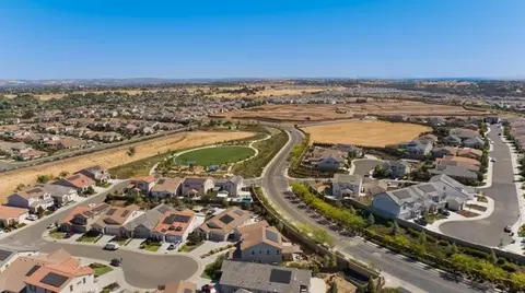 View/Area - 751 Baronial Ct, Rocklin, CA 95765 photo 4 of 8