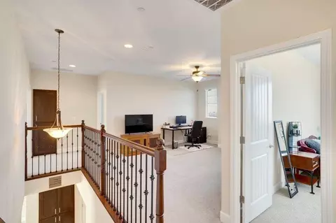 Entry Way - 751 Baronial Ct, Rocklin, CA 95765 photo 2 of 3
